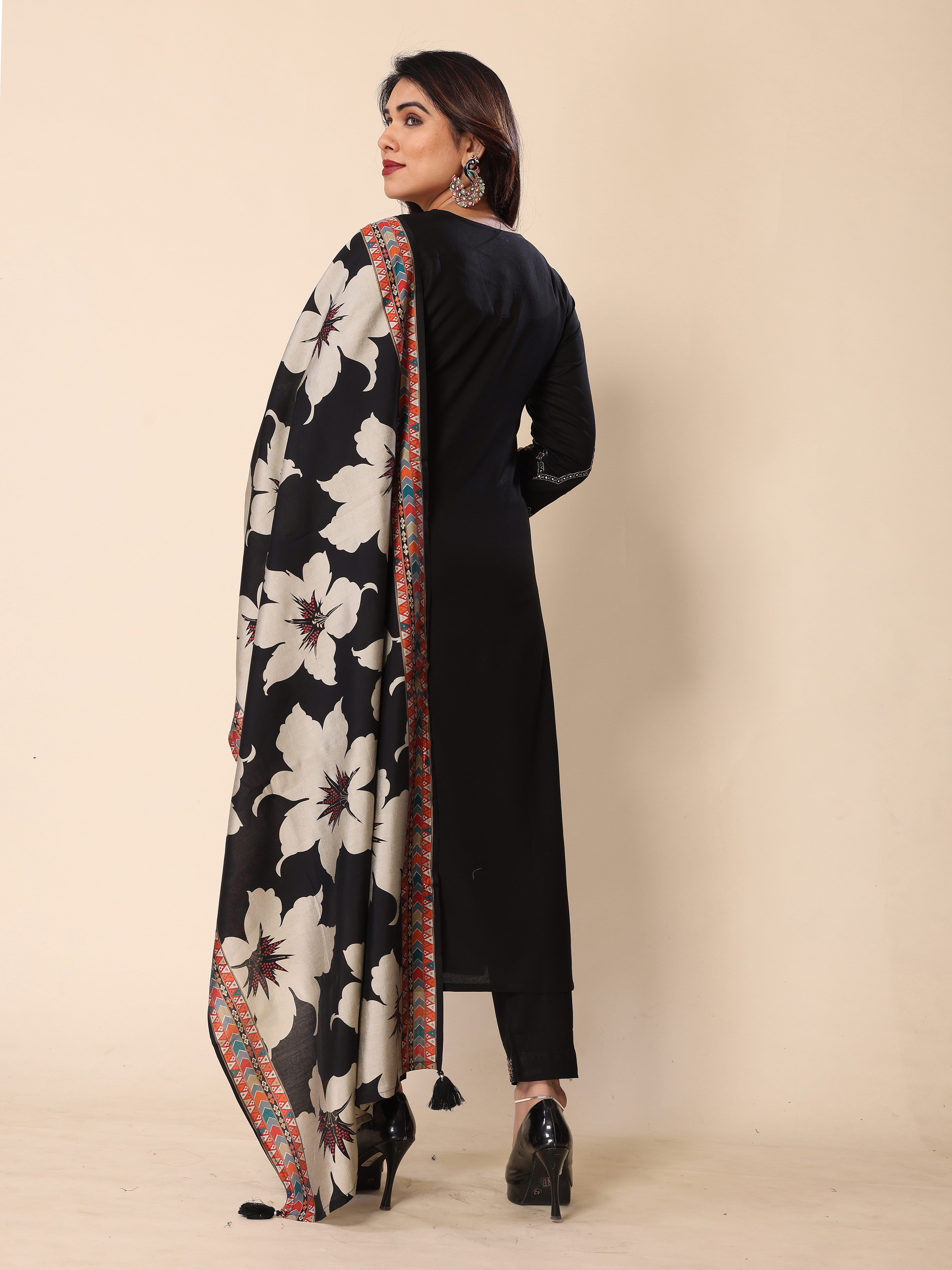 Black Zari Embroidery Cotton Kurta Pant Set with Dupatta – Sophisticated & Comfortable