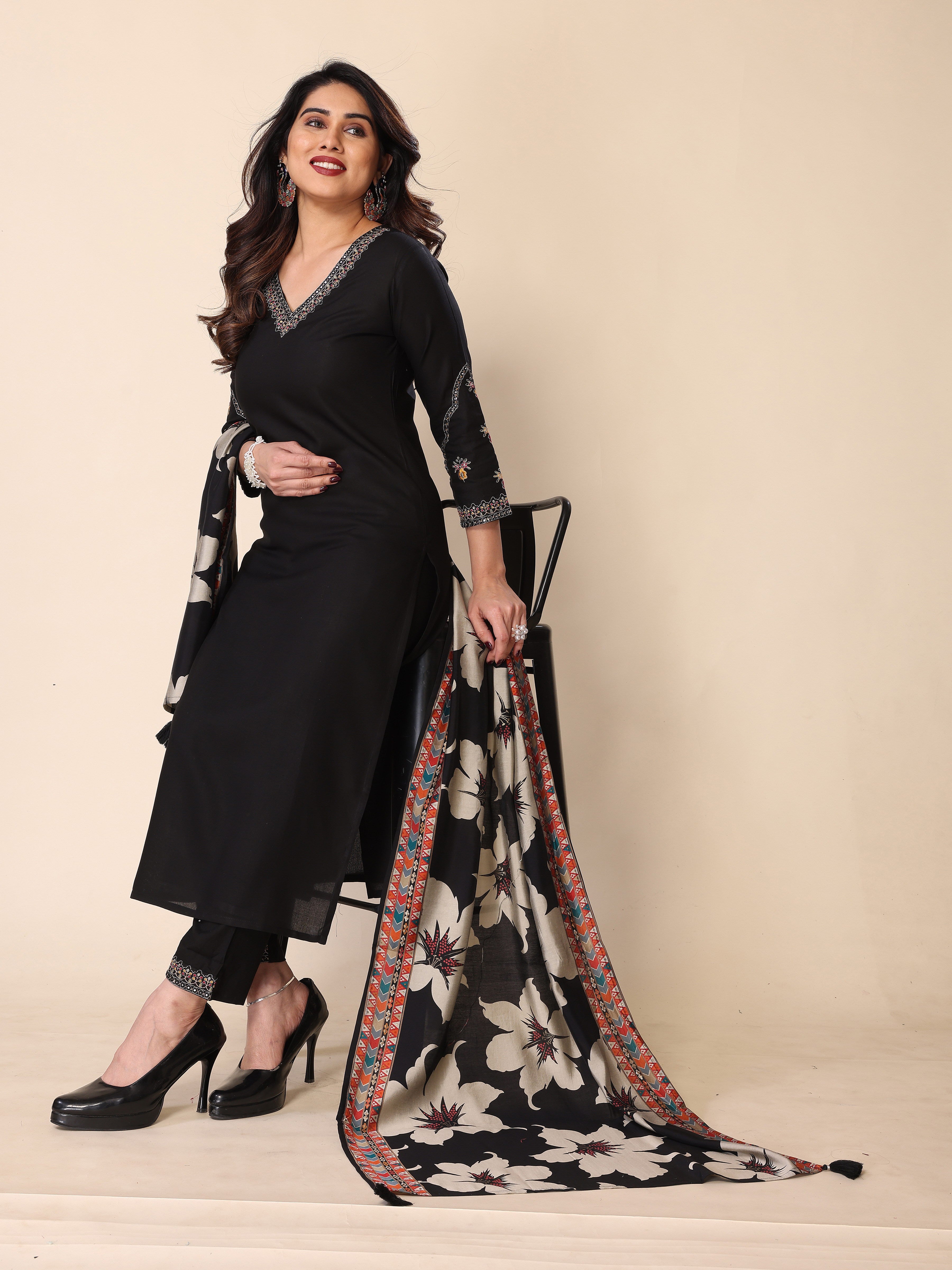 Black Zari Embroidery Cotton Kurta Pant Set with Dupatta – Sophisticated & Comfortable