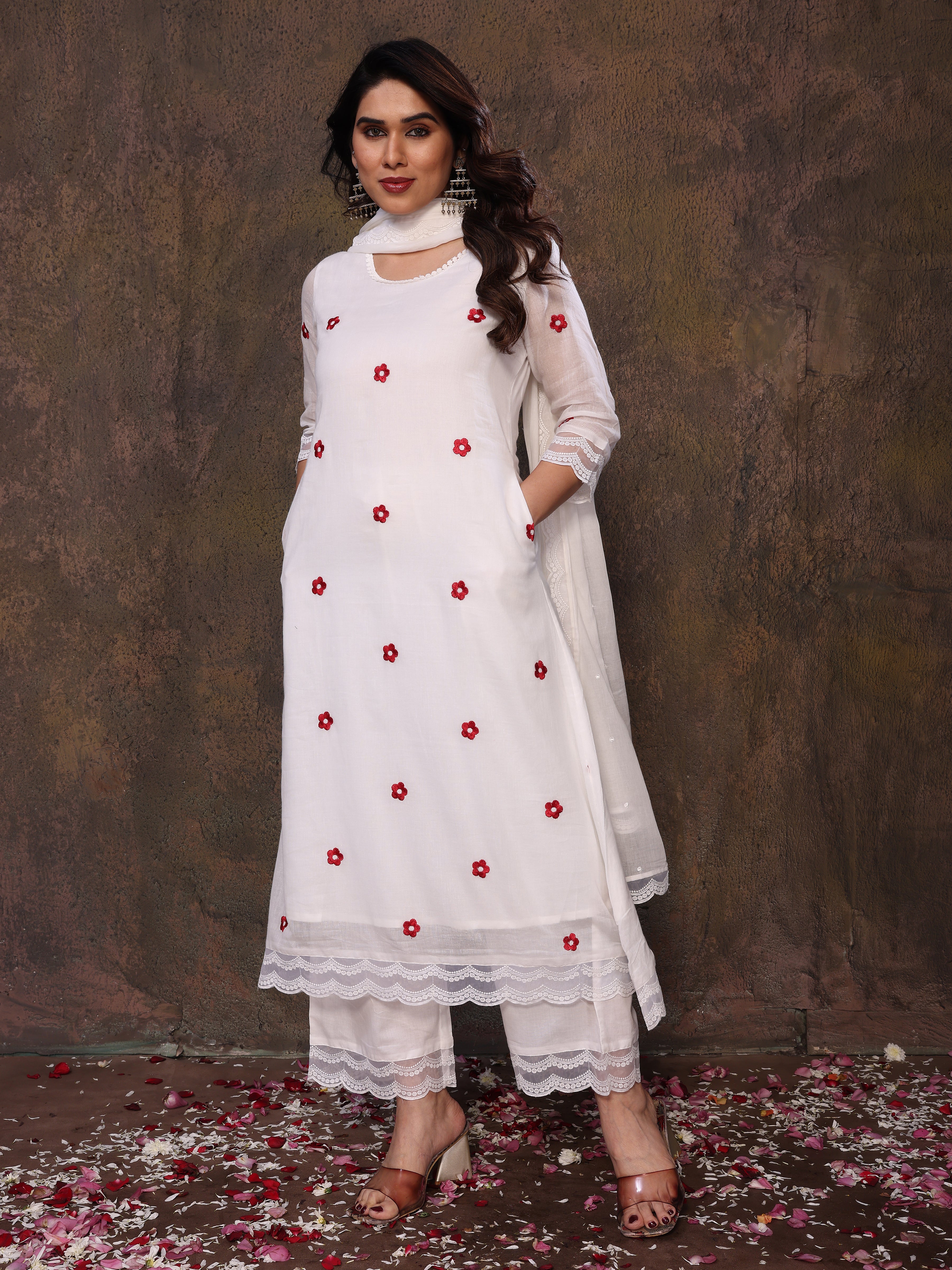 White Floral Embroidered Straight Kurta Pant & Dupatta Set