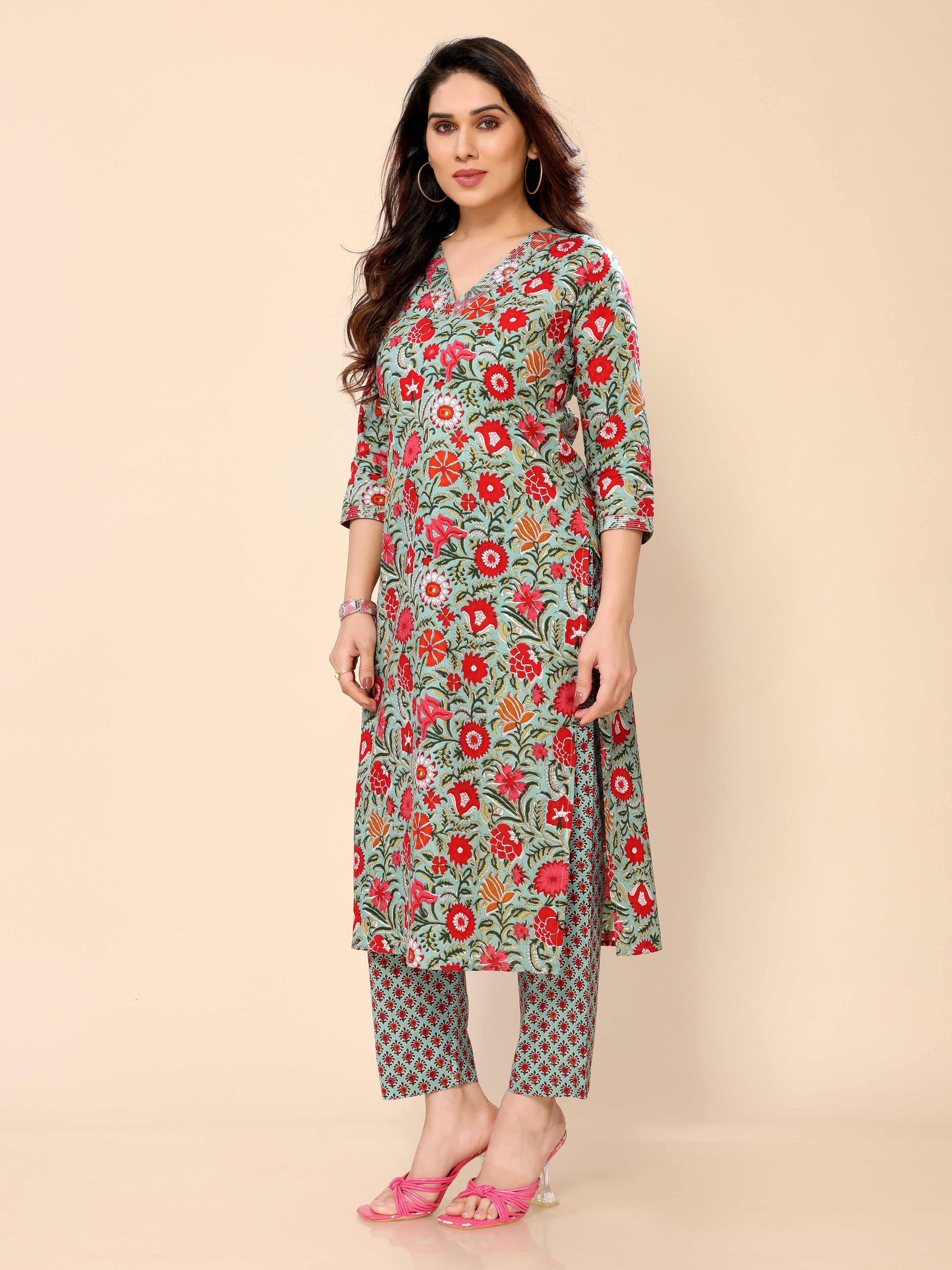 Cyan Green Women's Regular Fit Floral Printed Straight Kurti with Pant
