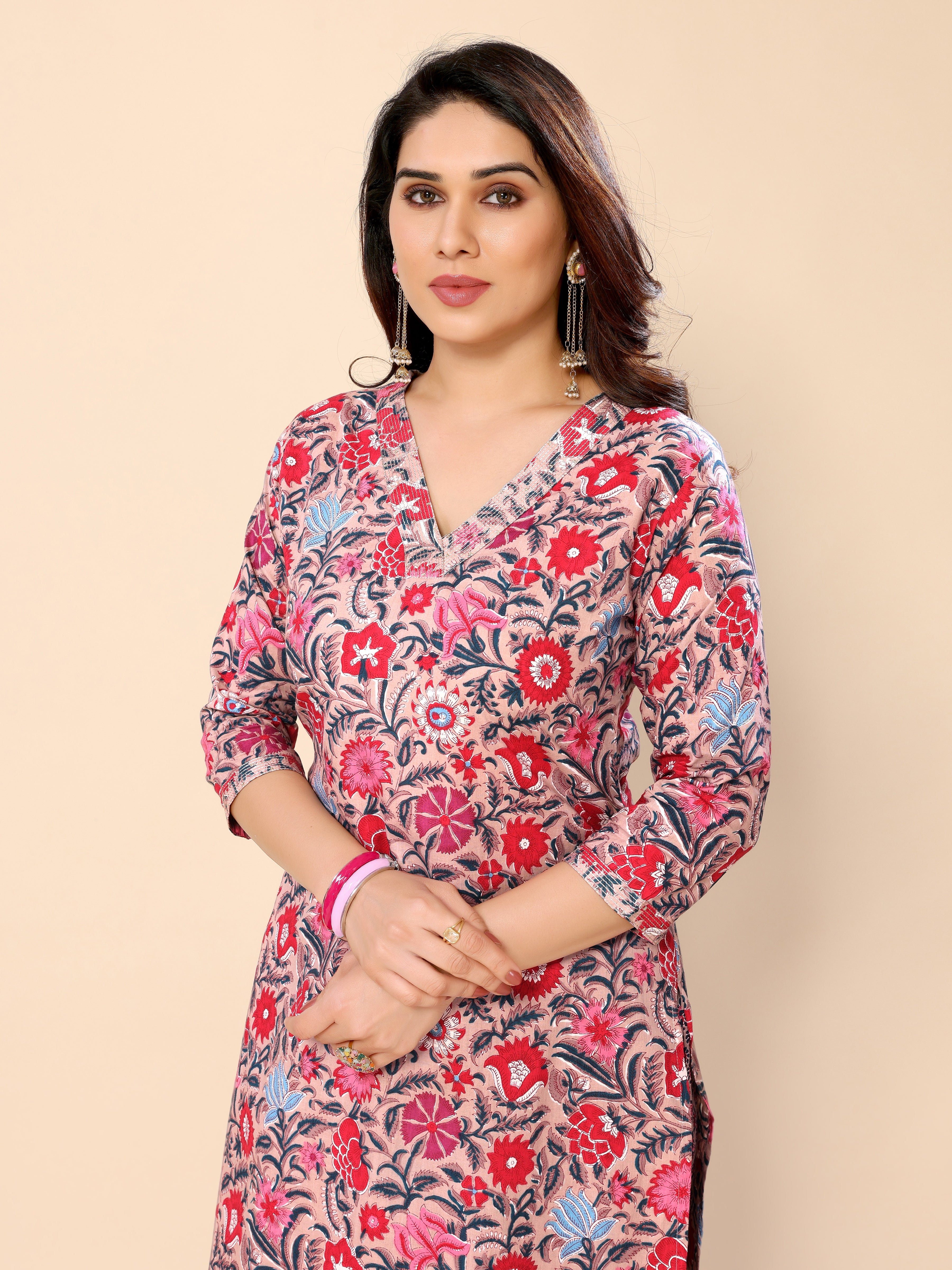 Pink Women's Regular Fit Floral Printed Straight Kurti with Pant