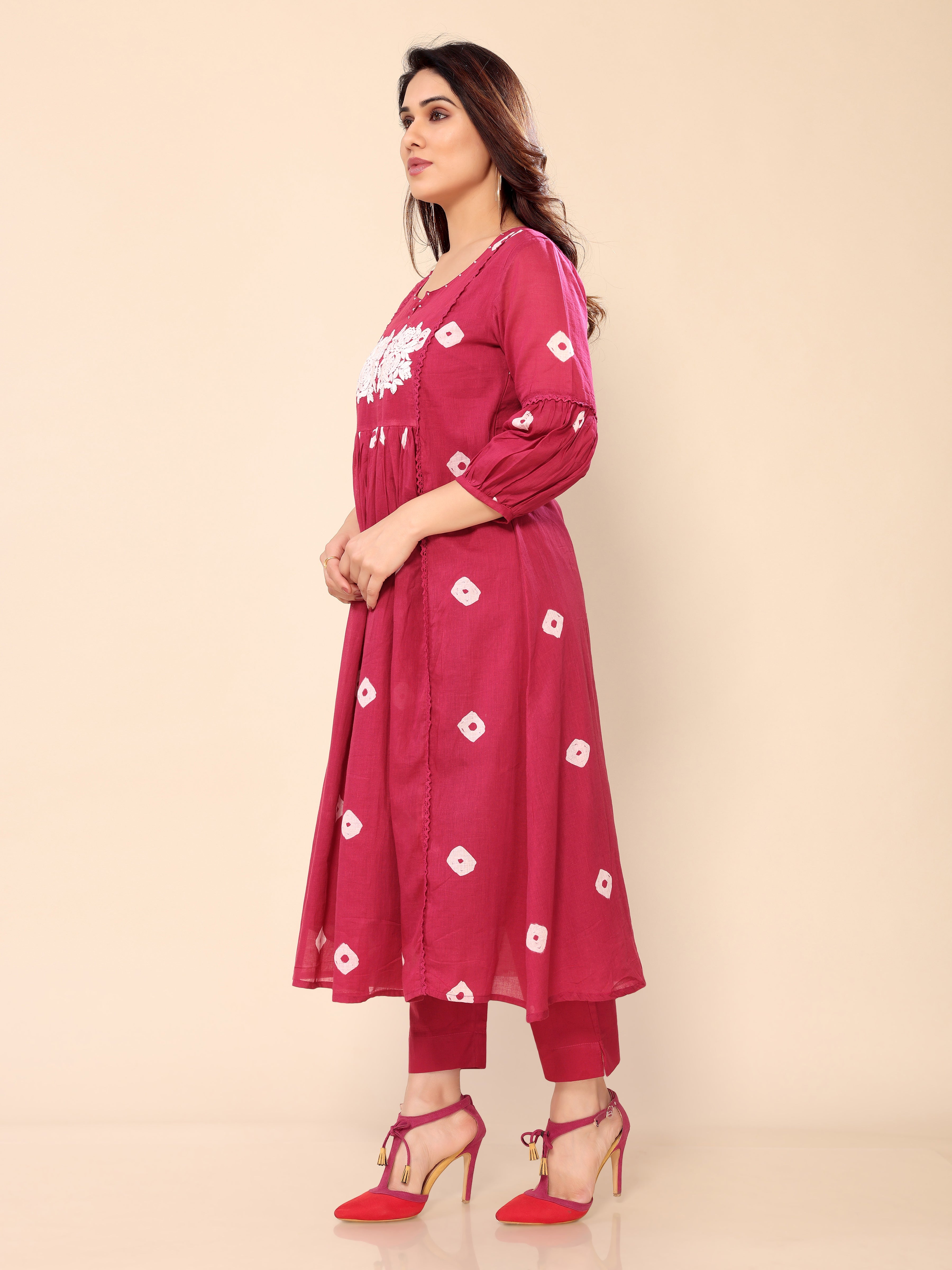 Red Mul Cotton Bandhani Print & Stitch Work Kurta with Pant