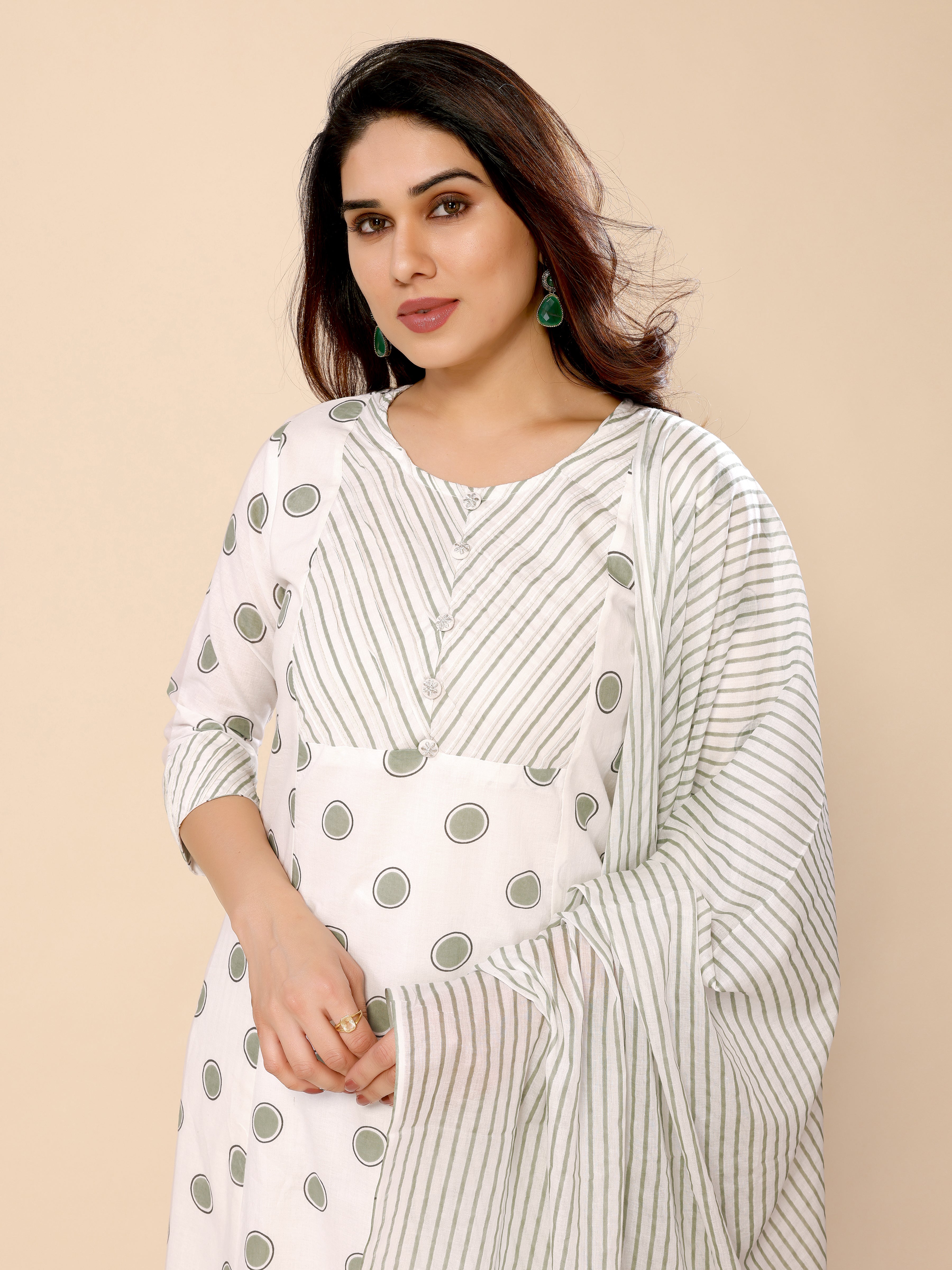 White Polka Stripes Printed Kurta Pant & Dupatta Set