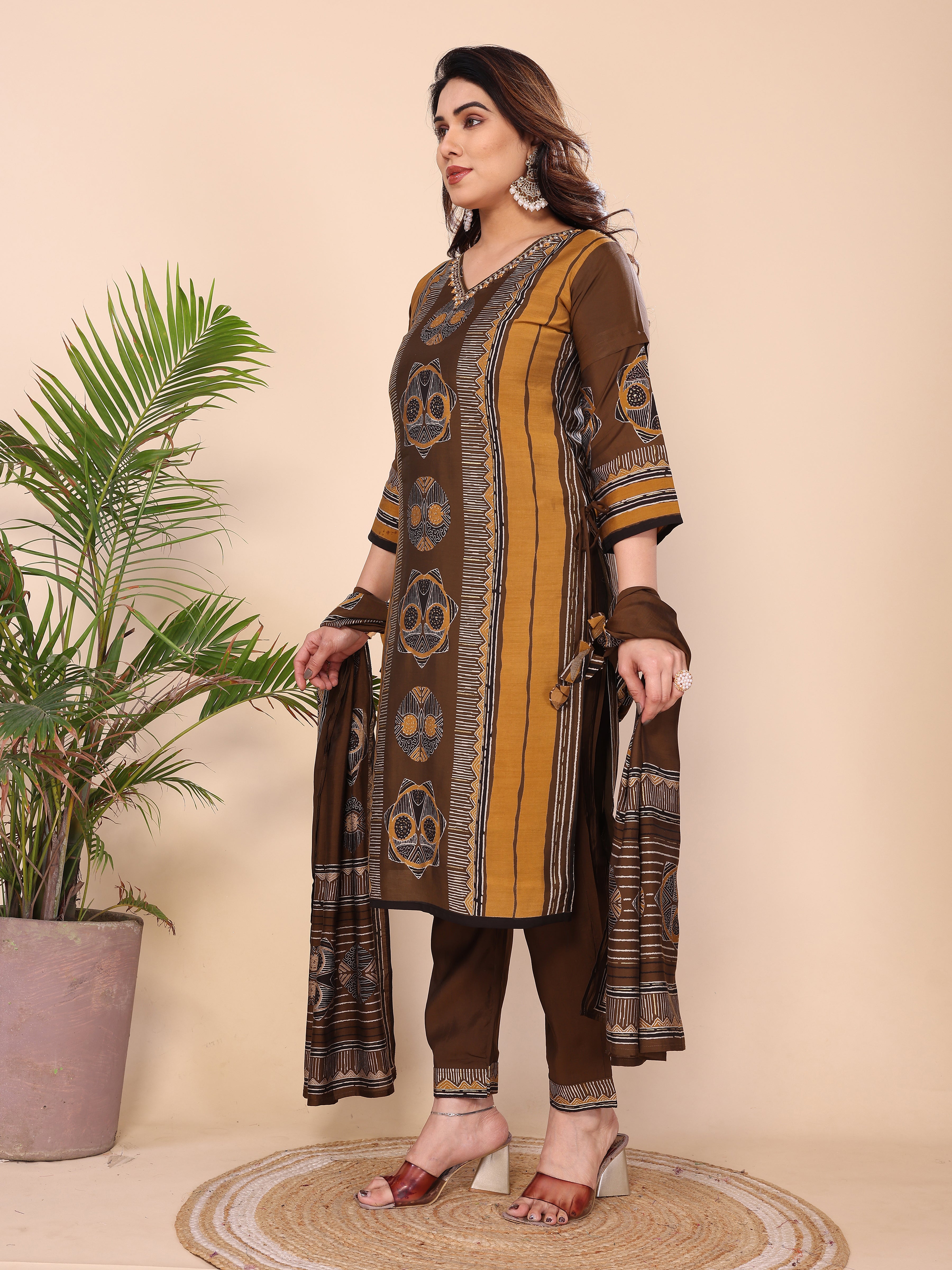 Kurta Pant Set With Dupatta