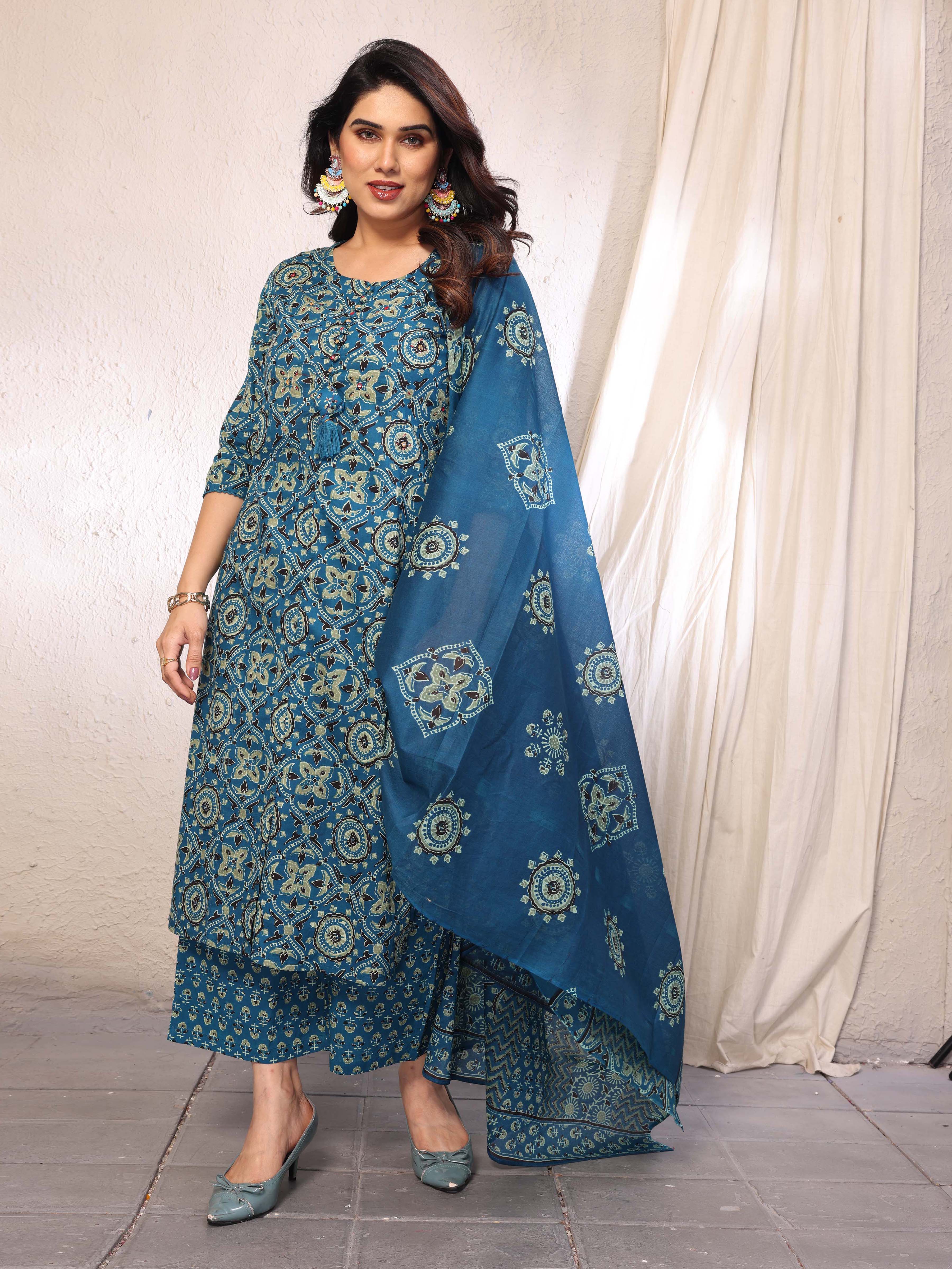Teal Blue Printed Straight Kurta Pant & Dupatta Set