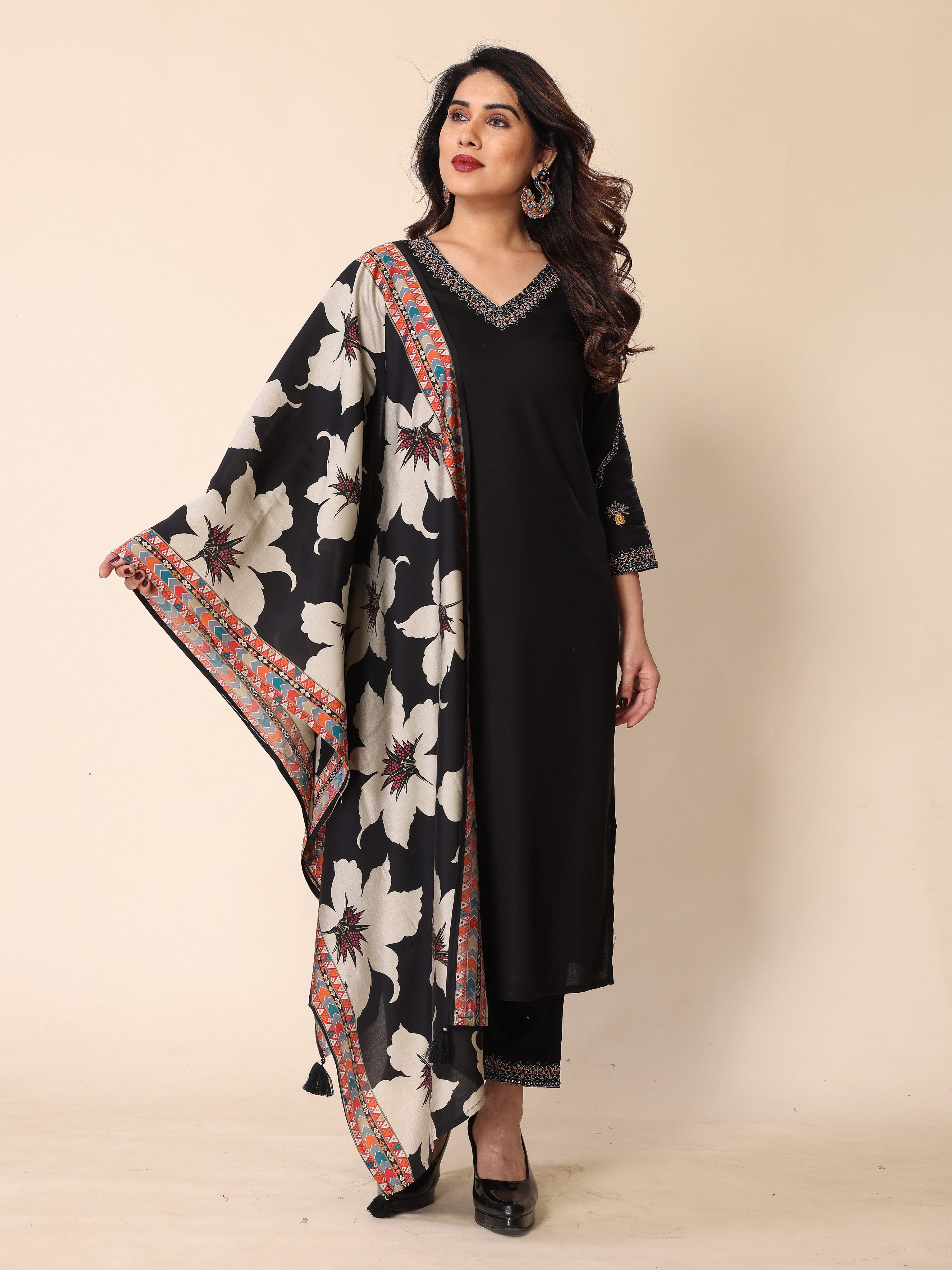 Black Zari Embroidery Cotton Kurta Pant Set with Dupatta – Sophisticated & Comfortable
