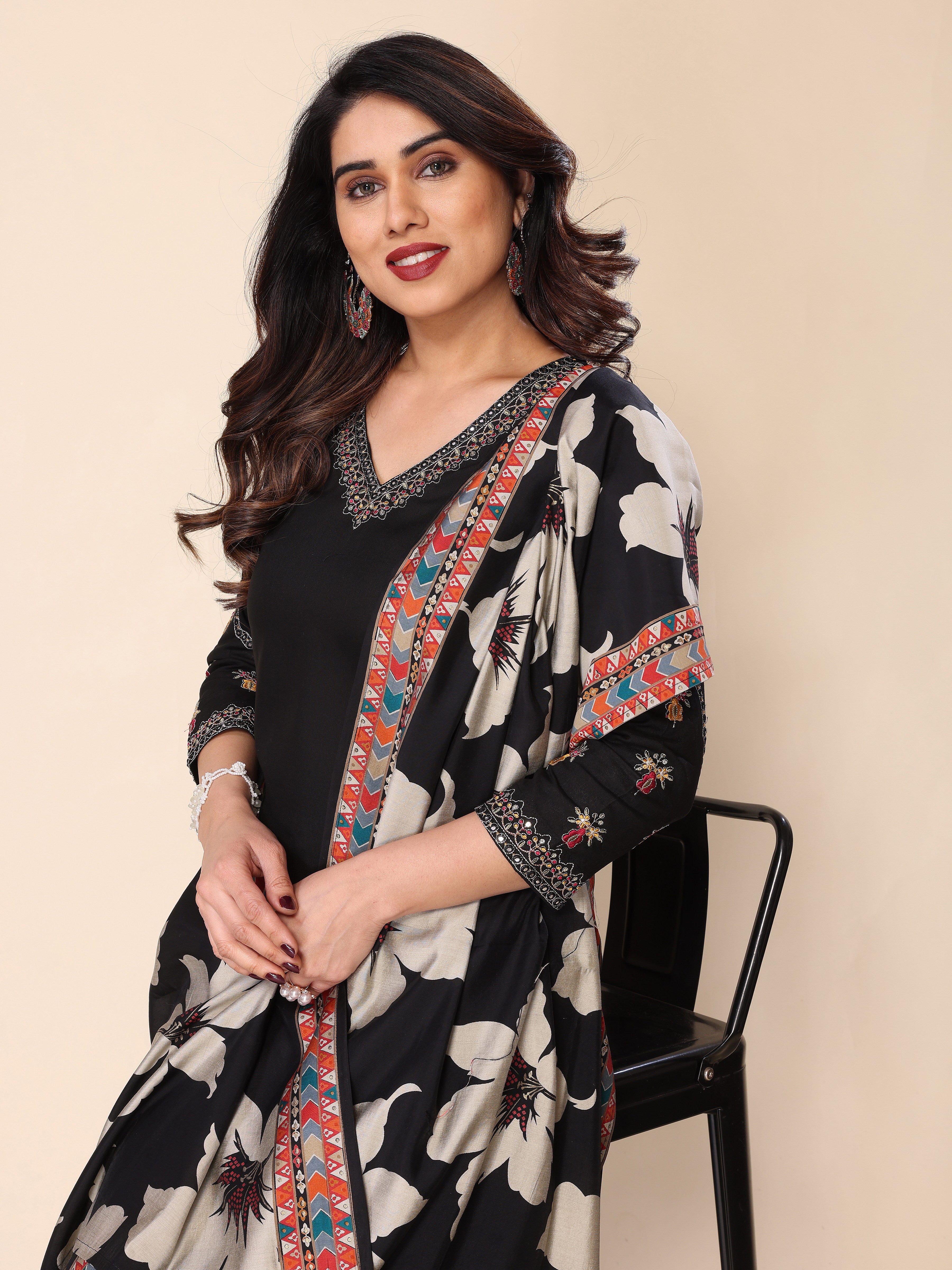 Black Zari Embroidery Cotton Kurta Pant Set with Dupatta – Sophisticated & Comfortable