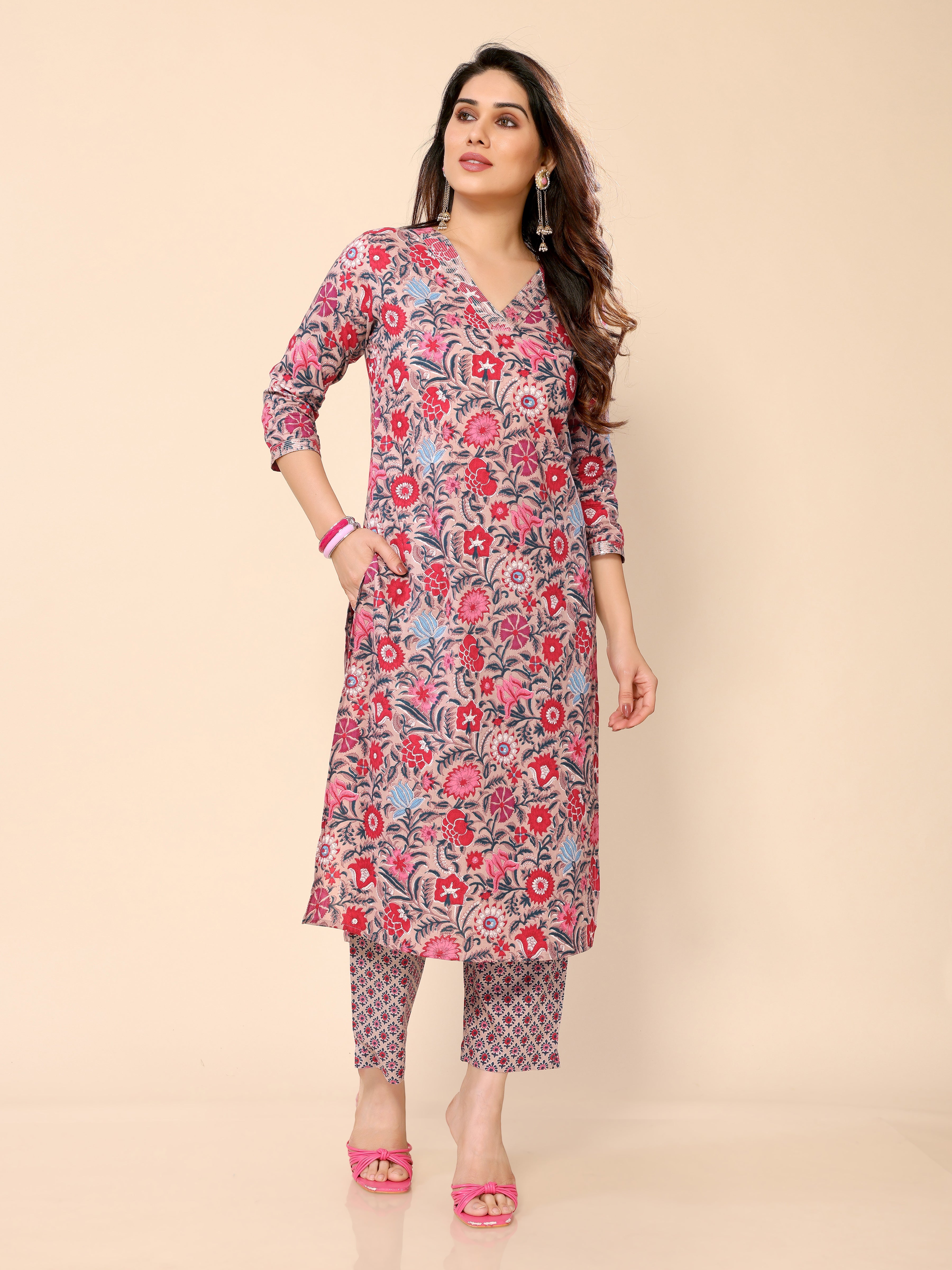 Pink Women's Regular Fit Floral Printed Straight Kurti with Pant