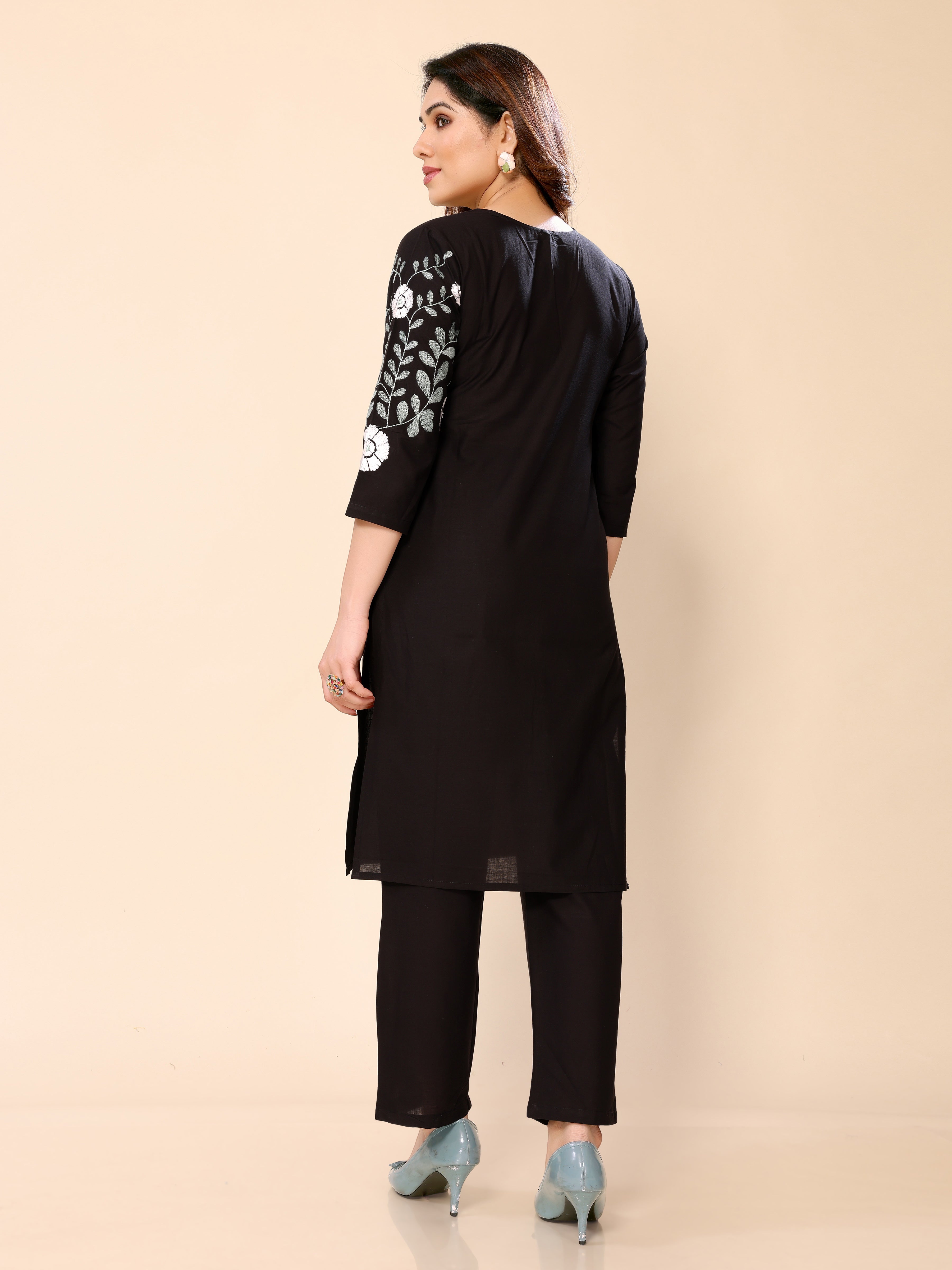 Women Floral Embroidered Thread Work Black Cotton Kurta with Trousers