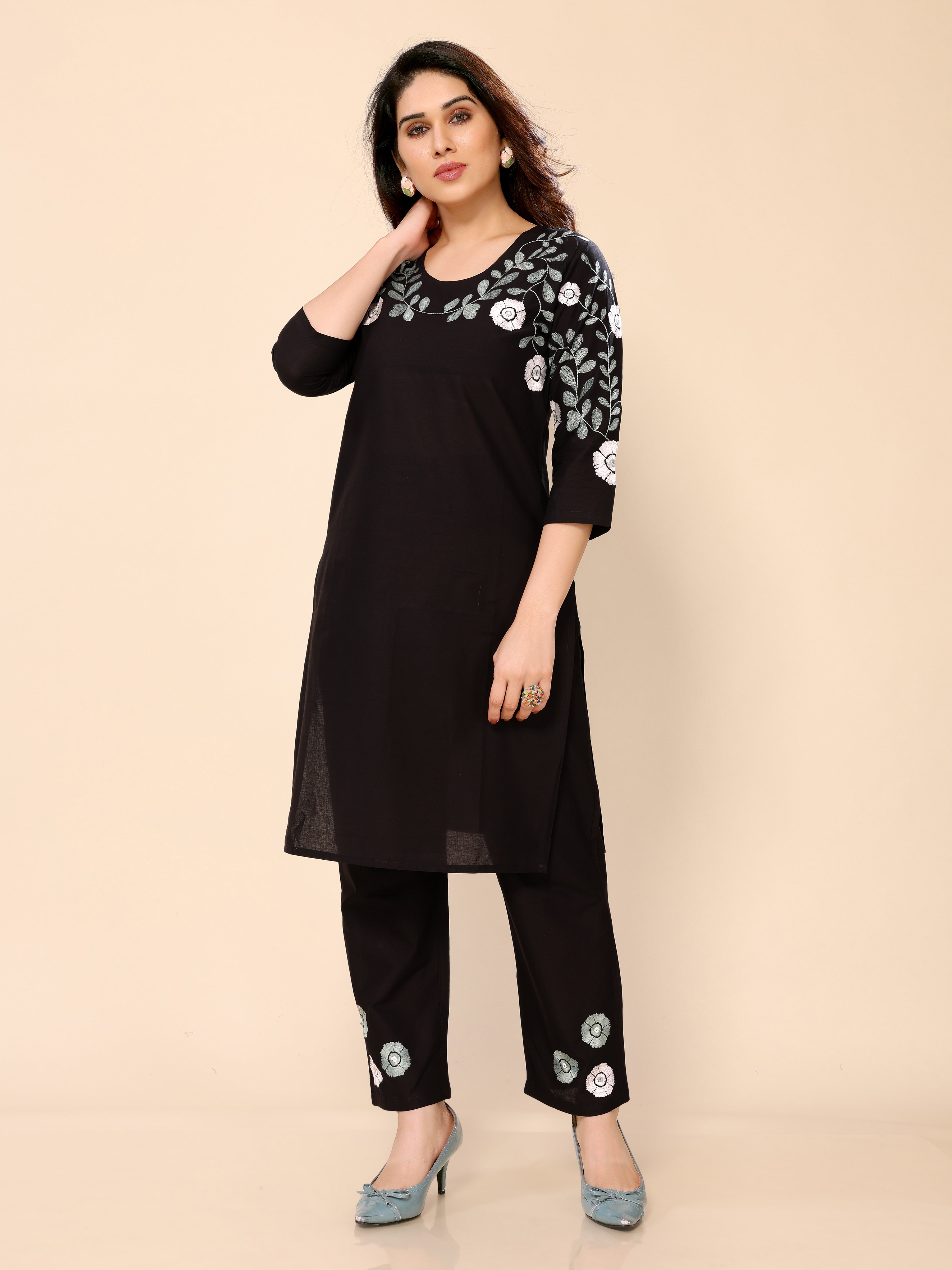 Women Floral Embroidered Thread Work Black Cotton Kurta with Trousers