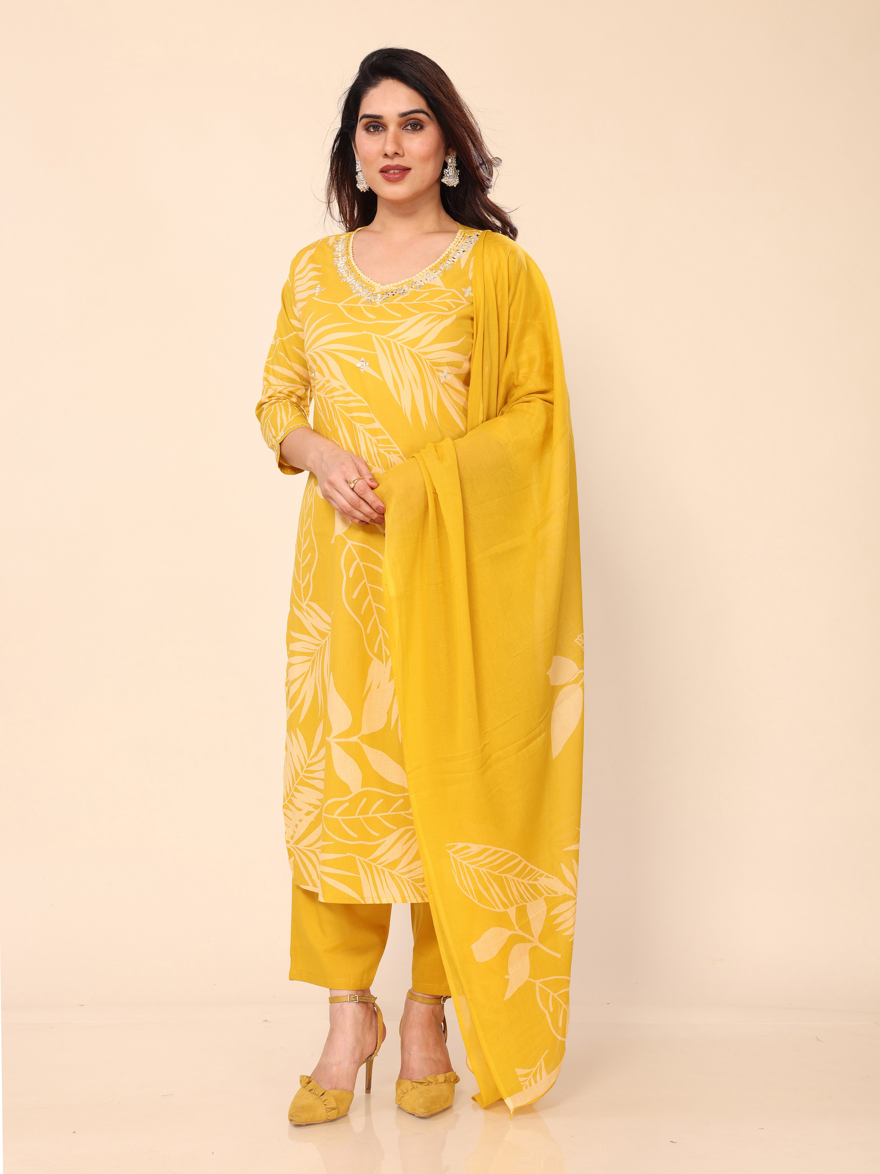 Yellow Floral Leaf Printed Neck Embroidery Kurta Pant & Dupatta Set