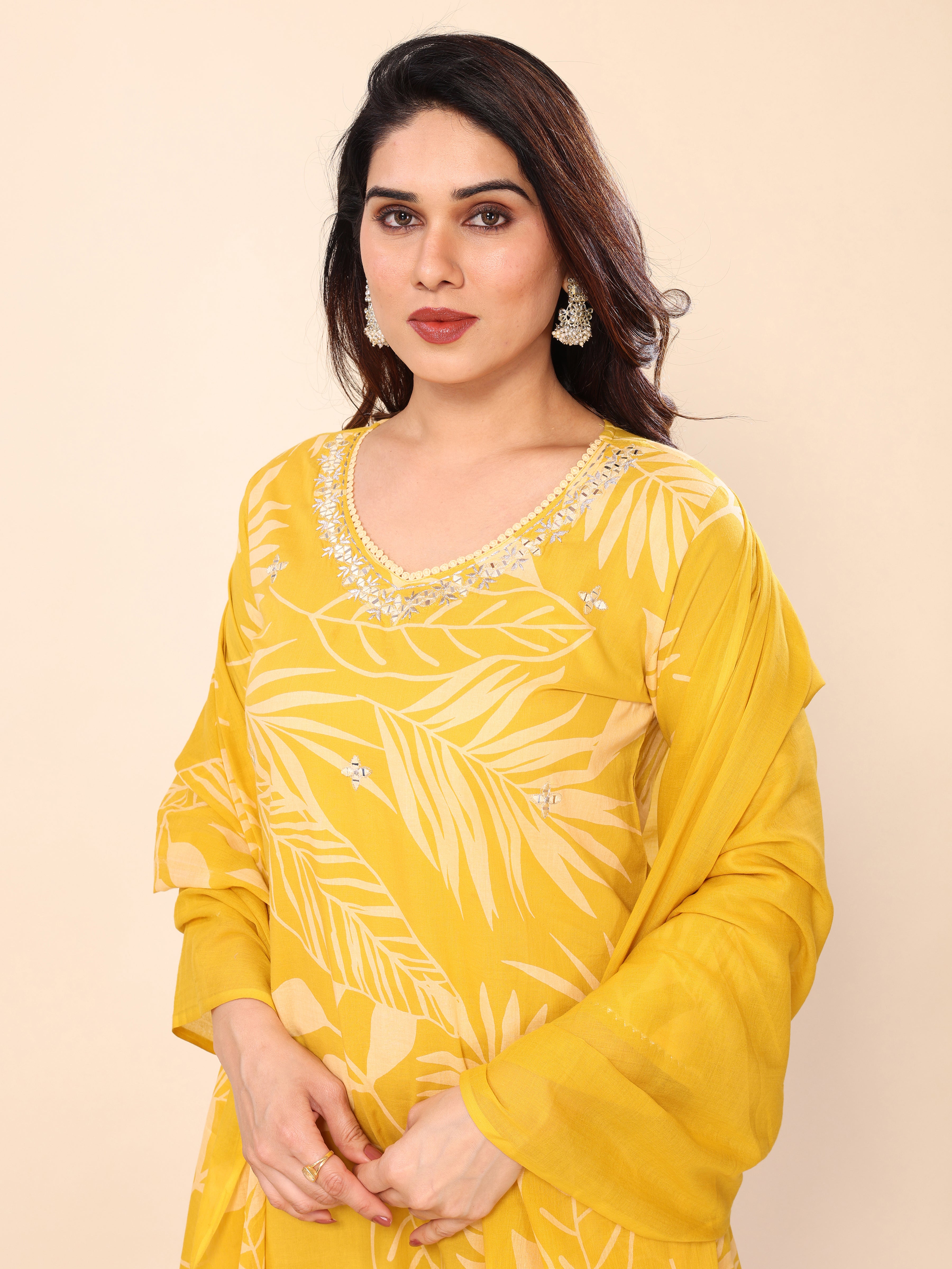 Yellow Floral Leaf Printed Neck Embroidery Kurta Pant & Dupatta Set