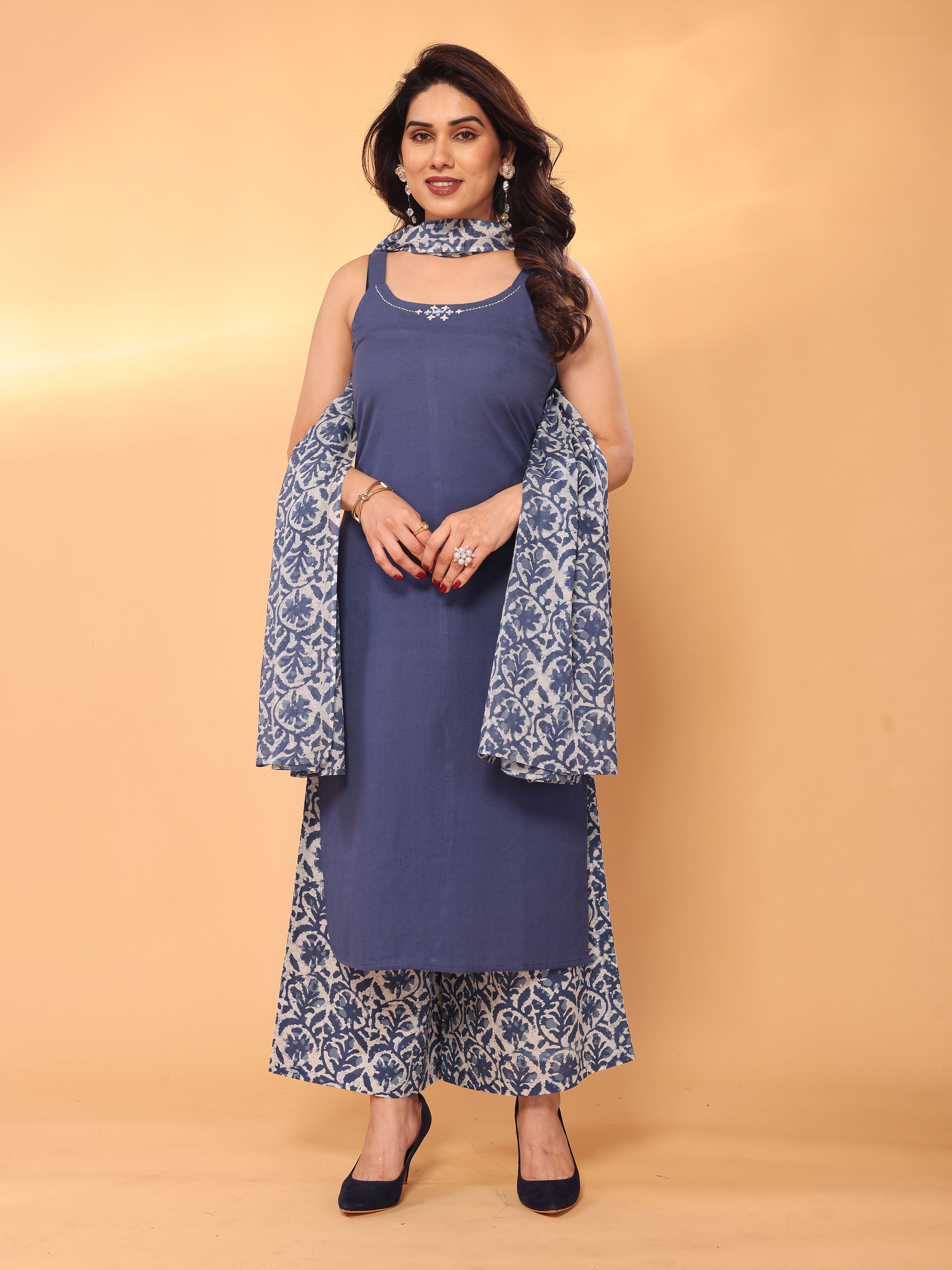 Dusk Blue Sleeveless Kurta Pant & Dupatta Set