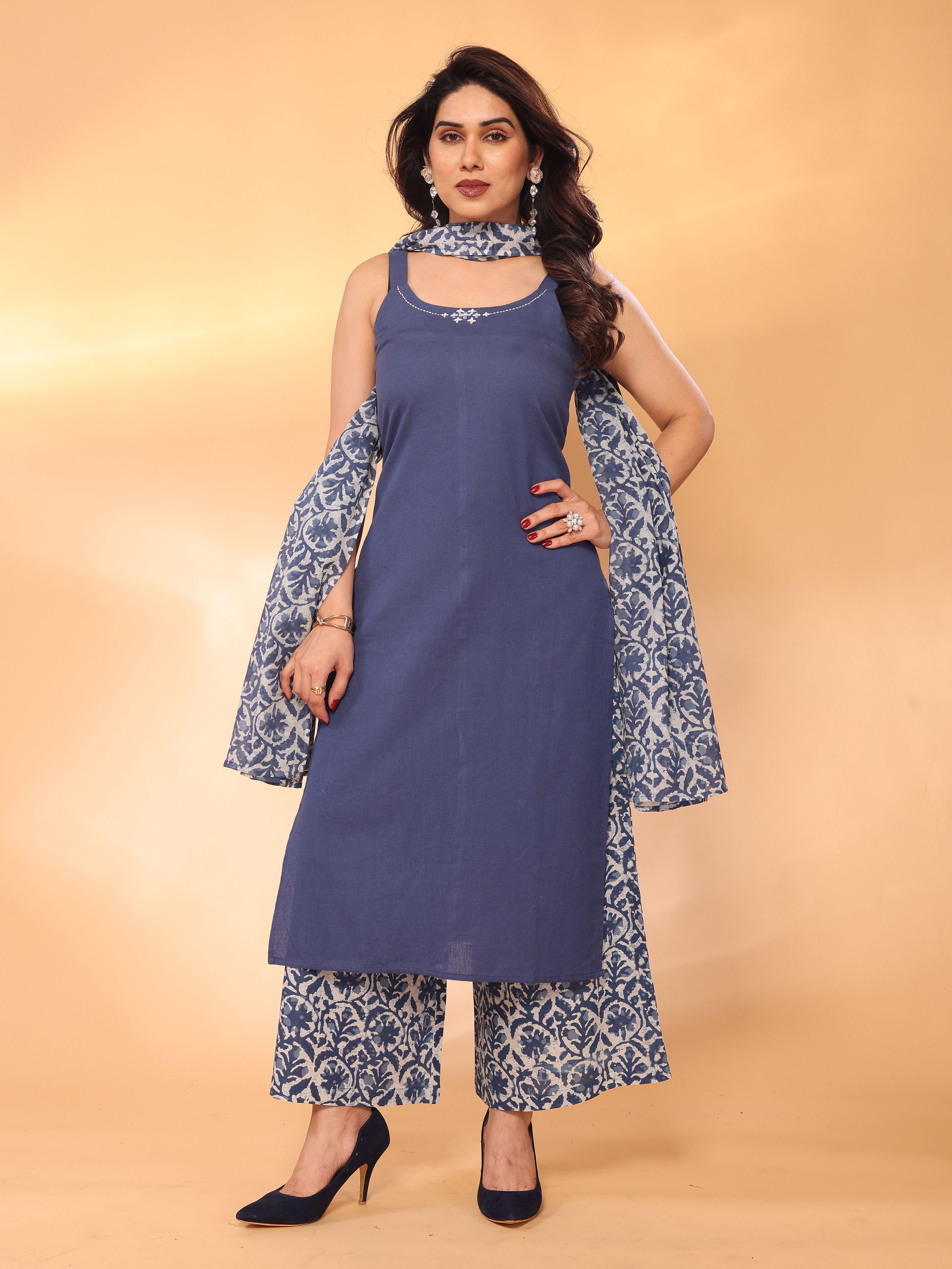 Dusk Blue Sleeveless Kurta Pant & Dupatta Set