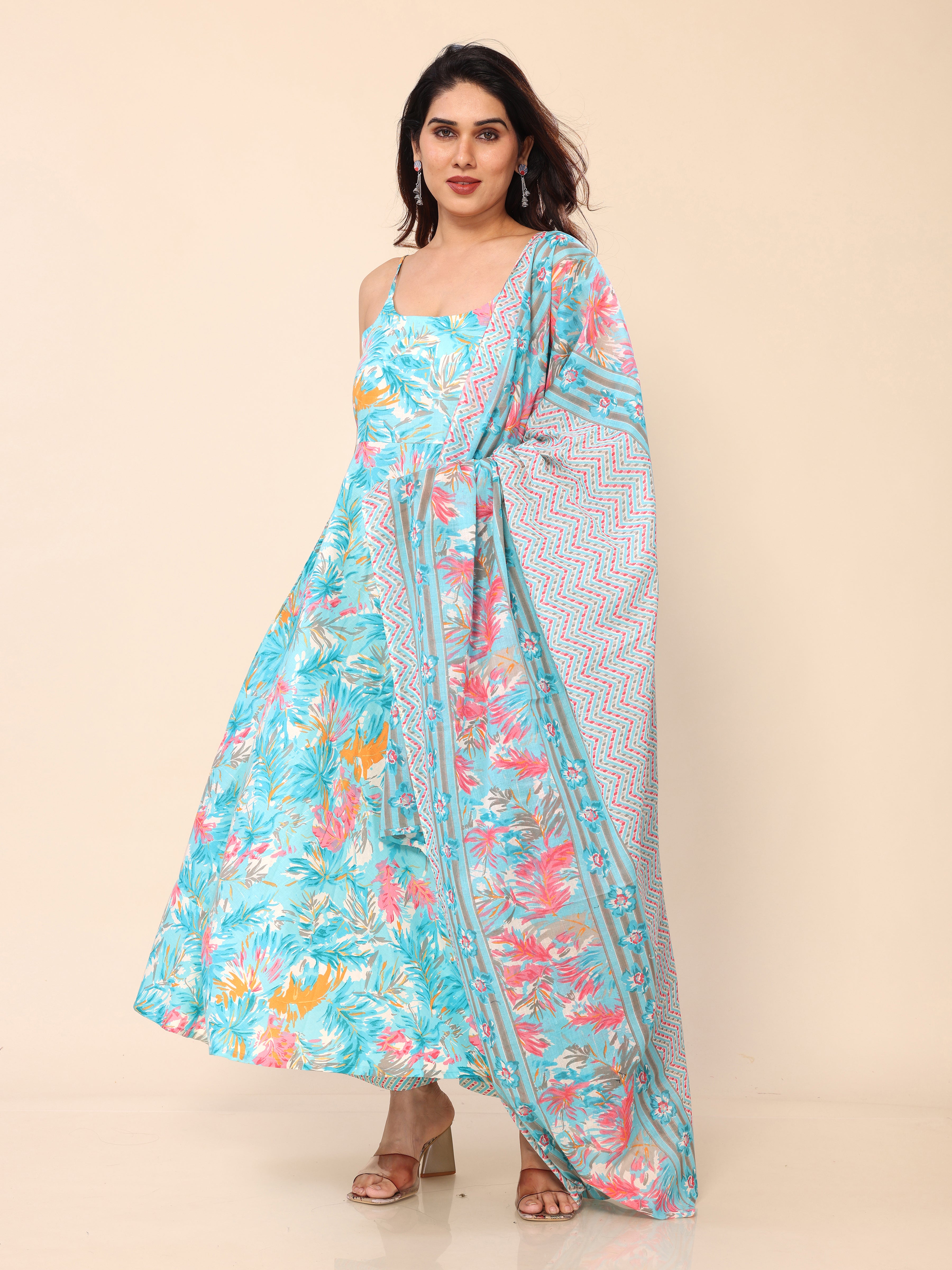 Blue Floral Printed Flared Sleeveless Kurta Pant & Dupatta Set