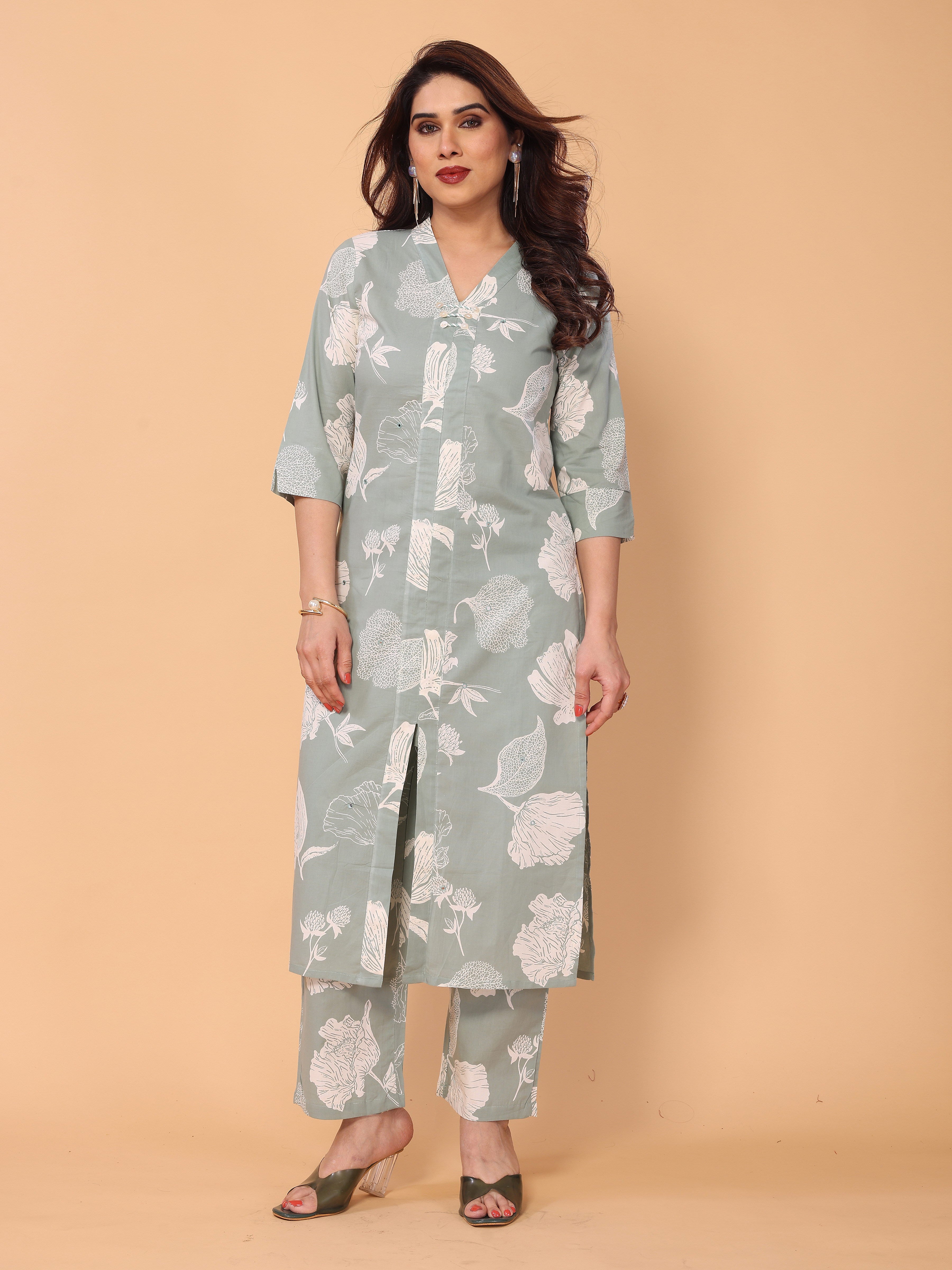 Graceful Light Floral Print Cotton Kurta Pant Set for Women