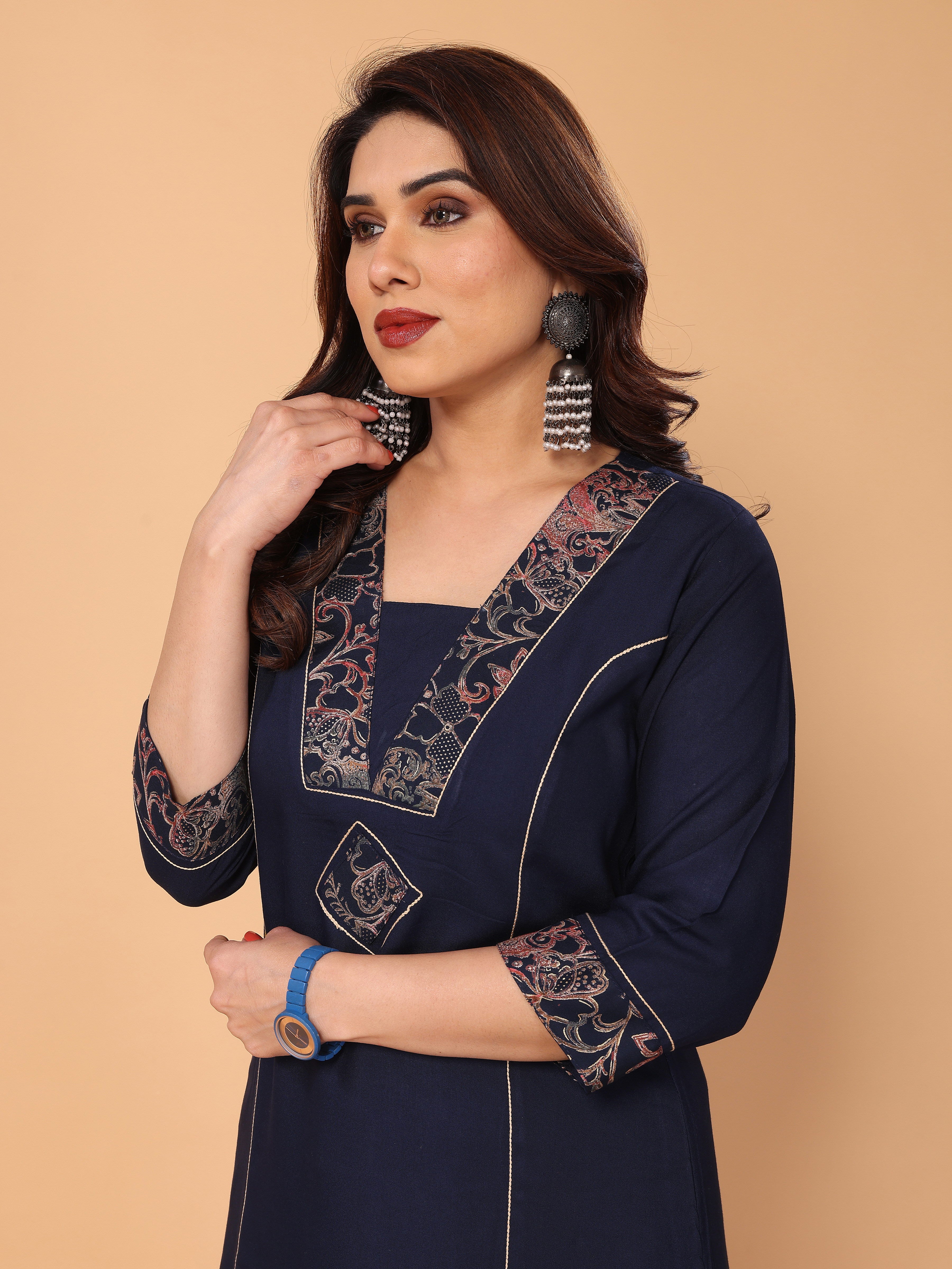 Stylish Navy Blue V Neck Foil Printed Kurta Palazzo Set