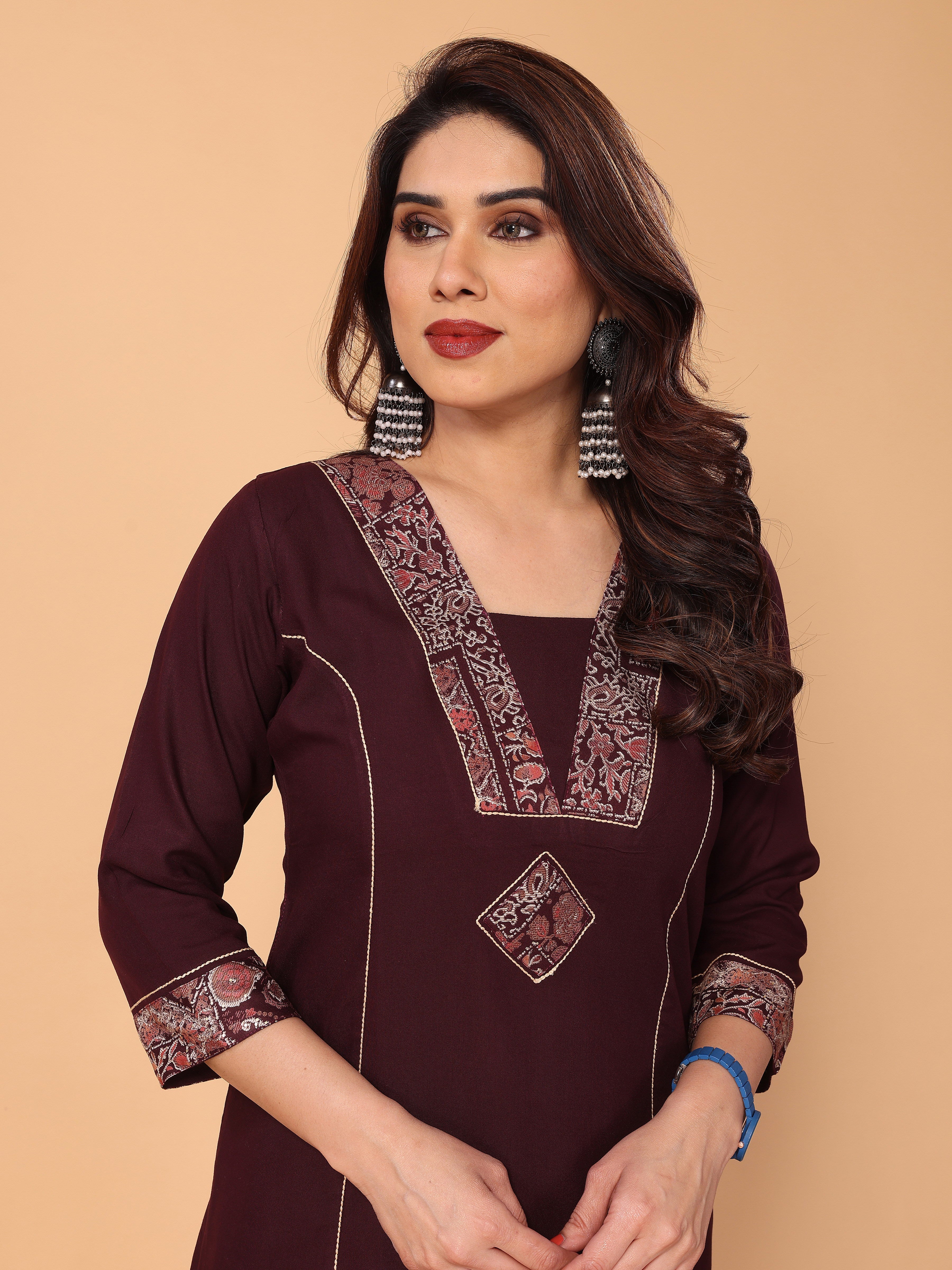Elegant Magenta V Neck Foil Print Kurta Palazzo Set for Women