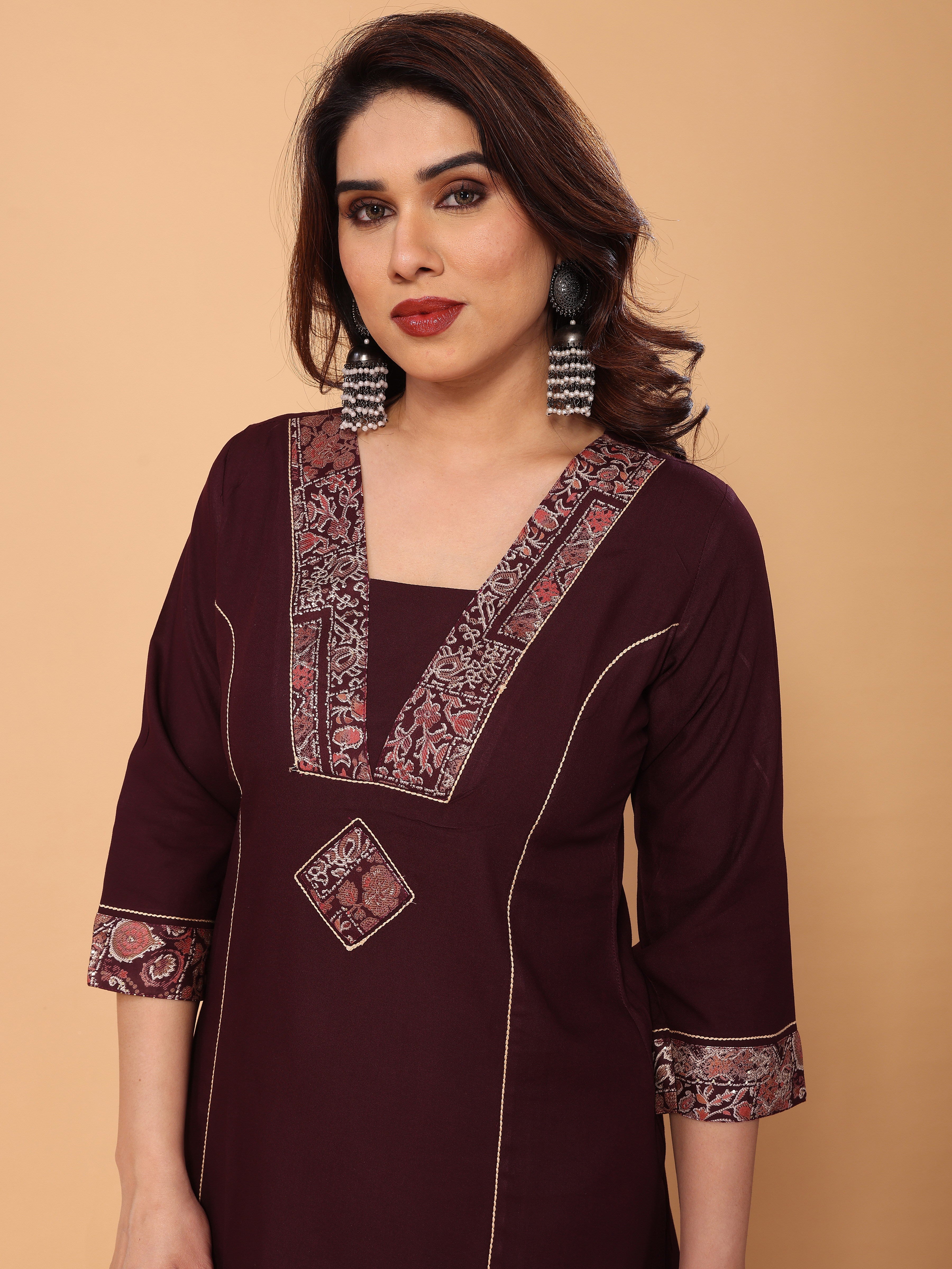 Elegant Magenta V Neck Foil Print Kurta Palazzo Set for Women