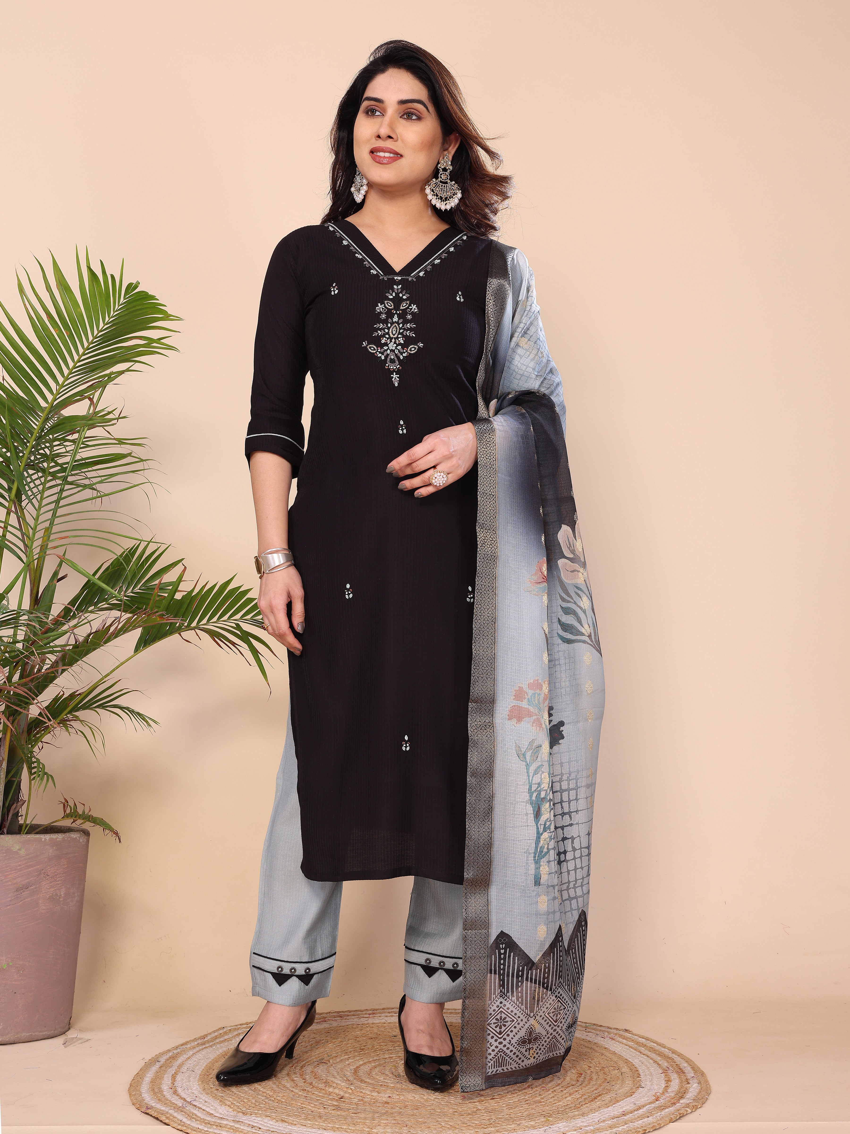 BLACK KURTA SET WITH ORGANZA DUPATTA