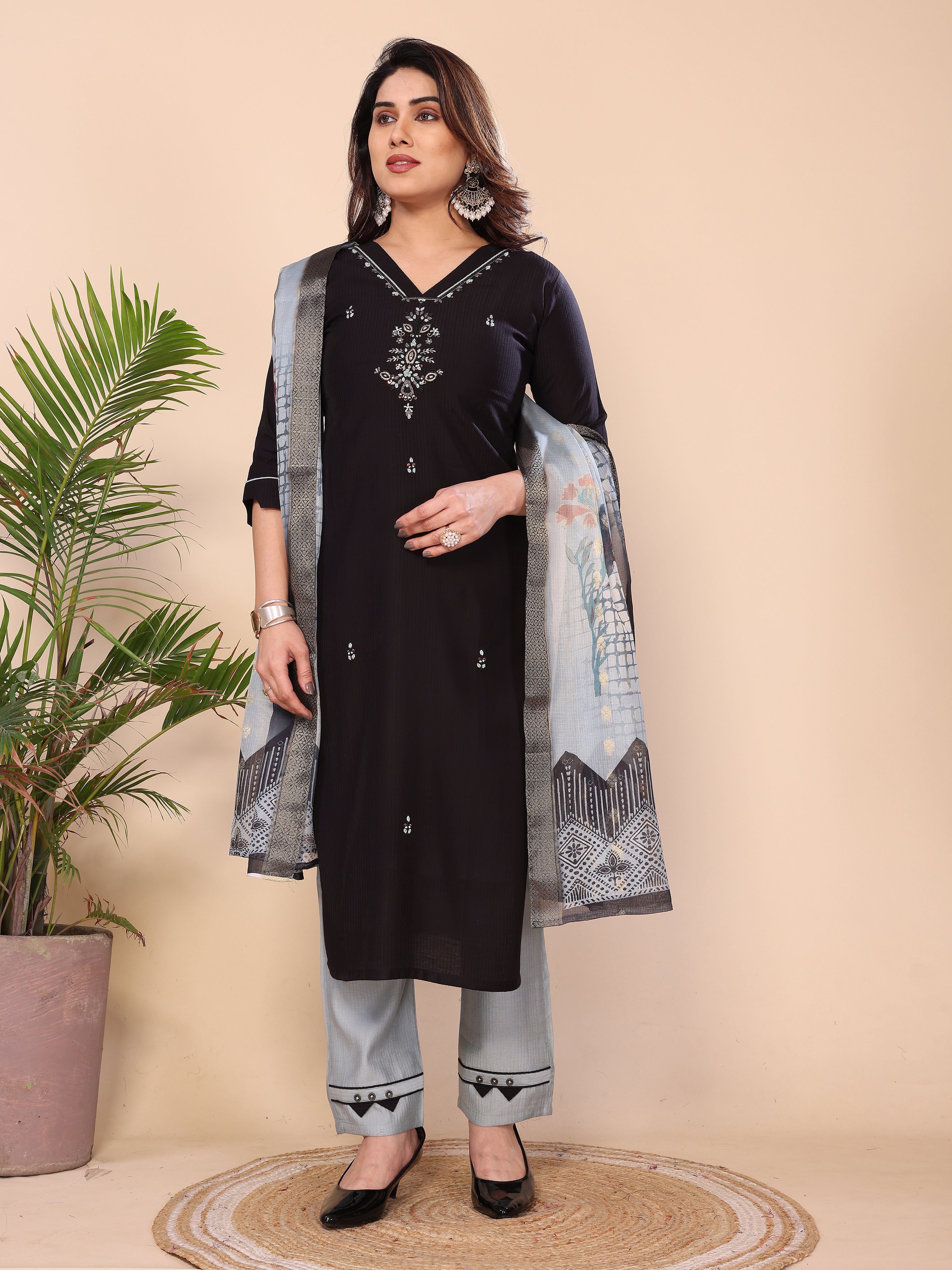 BLACK KURTA SET WITH ORGANZA DUPATTA
