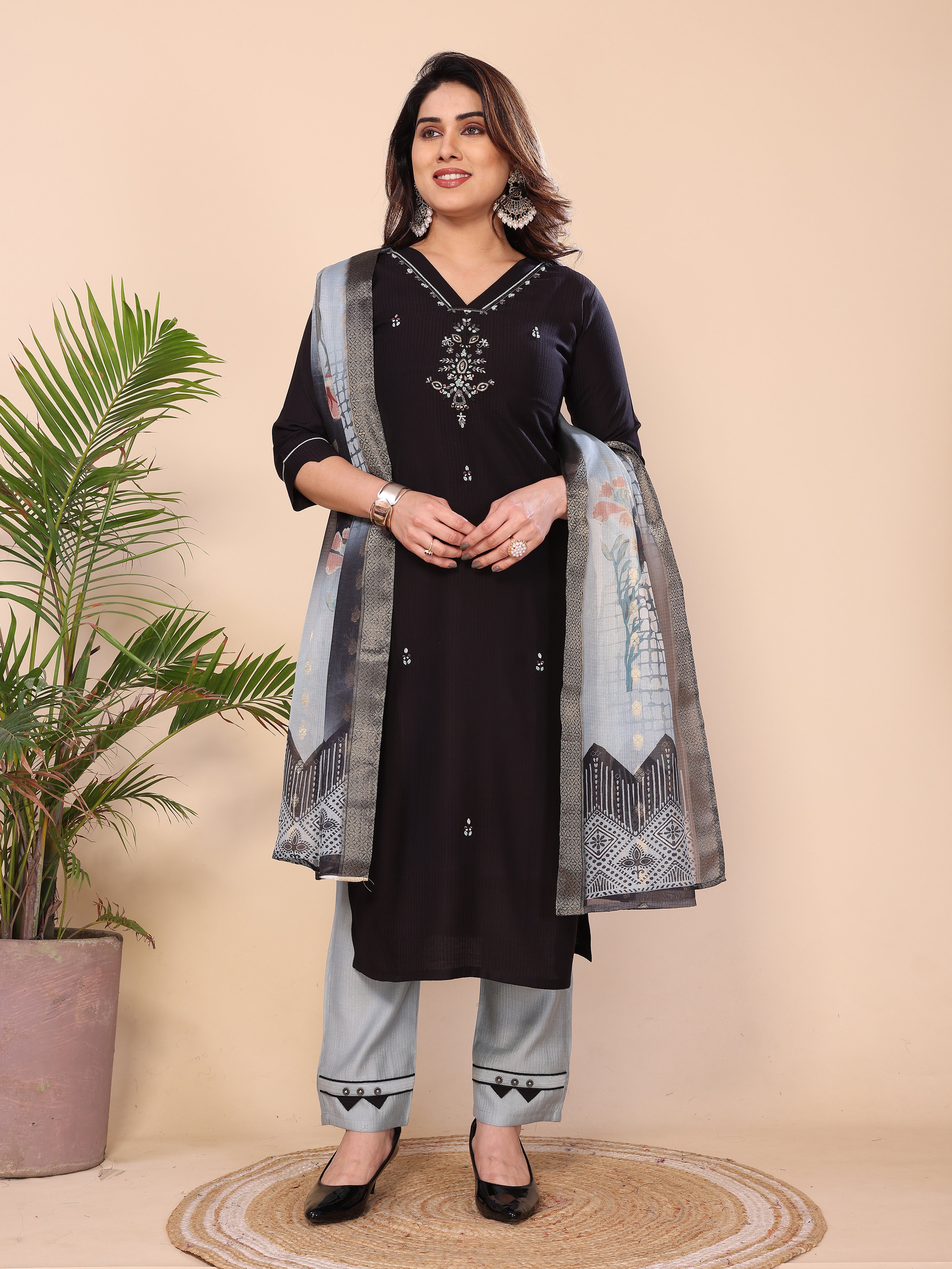 BLACK KURTA SET WITH ORGANZA DUPATTA