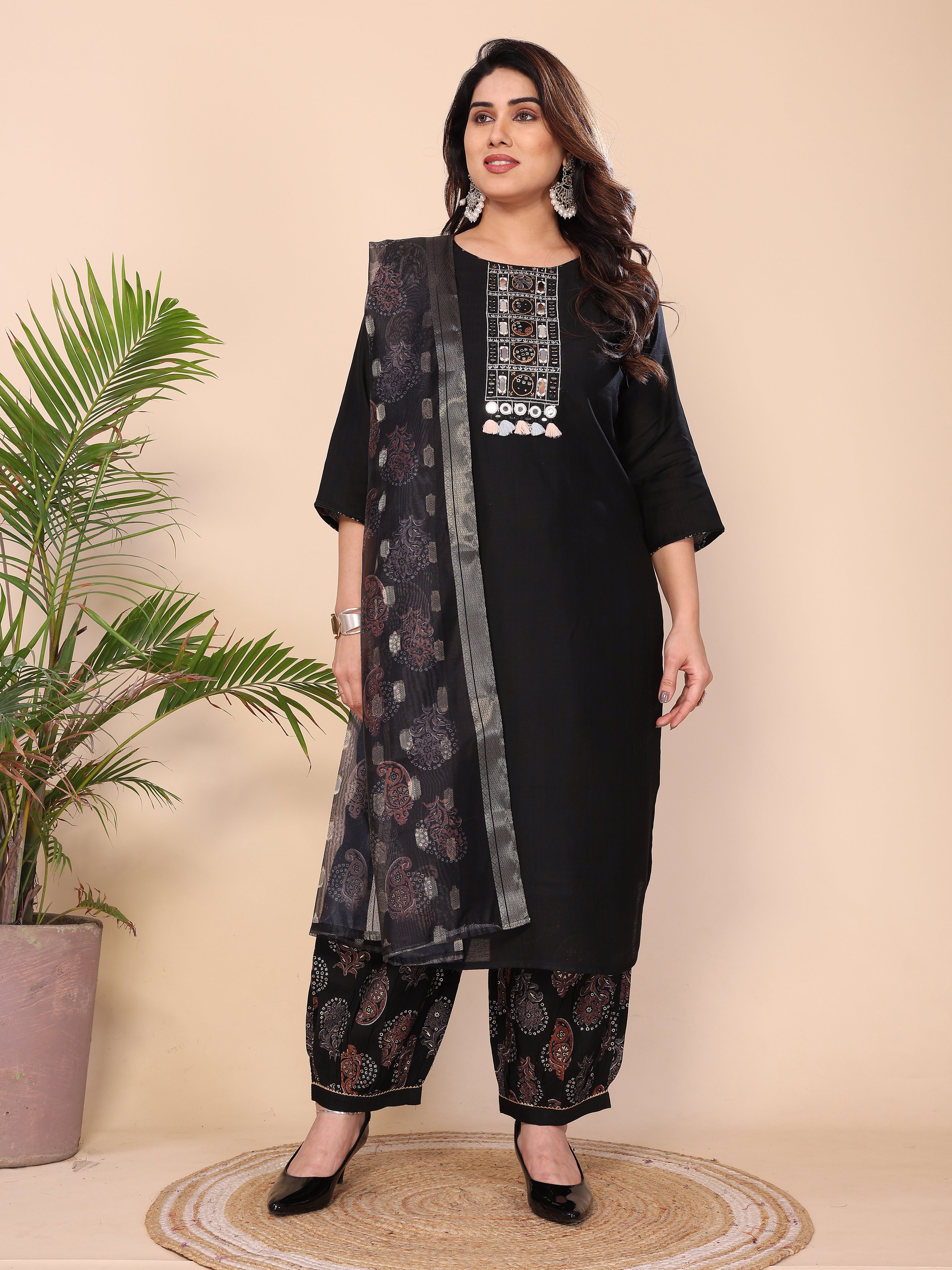 KURTA SUIT WITH ORGANZA DUPATTA