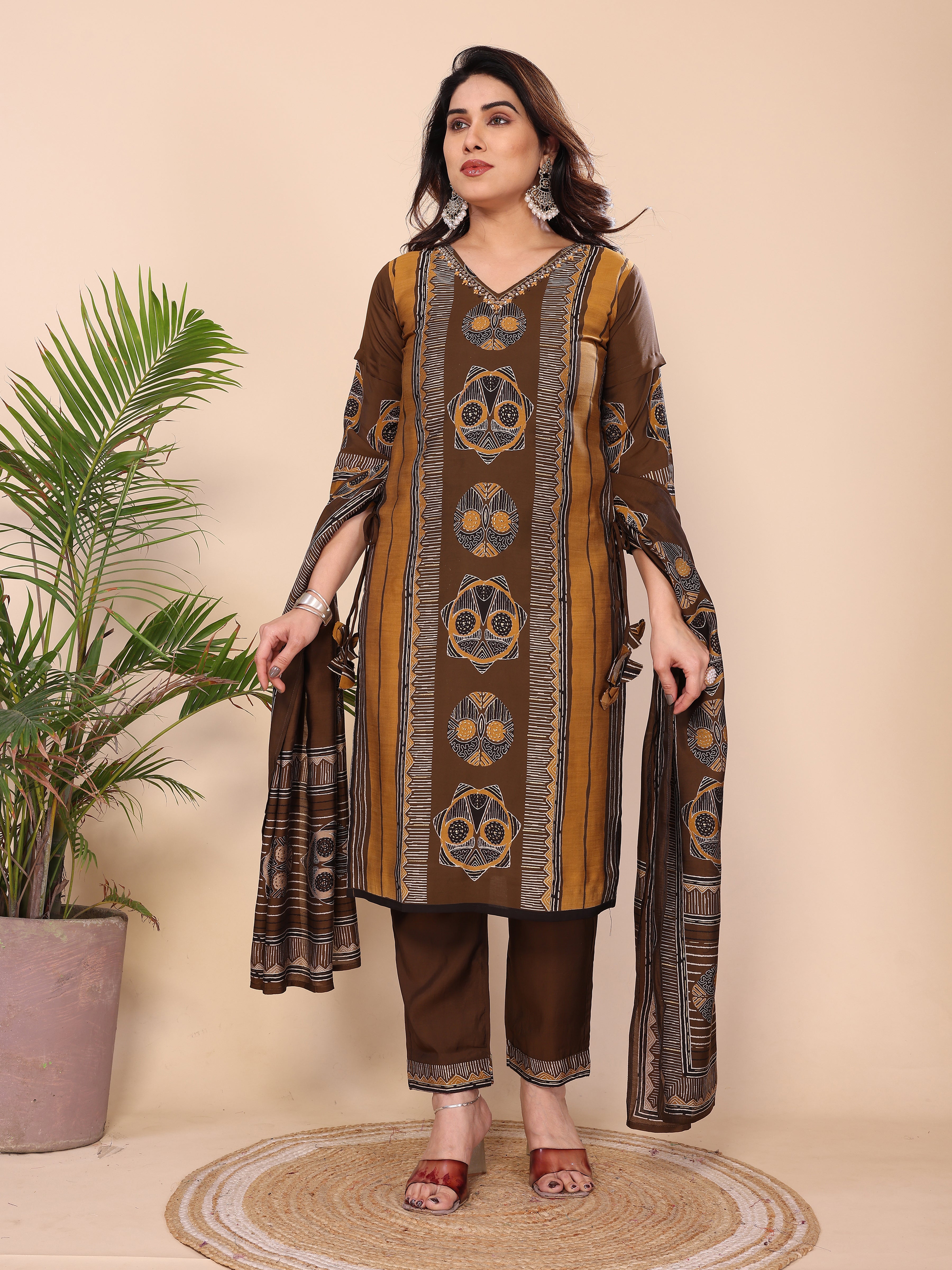 Kurta Pant Set With Dupatta
