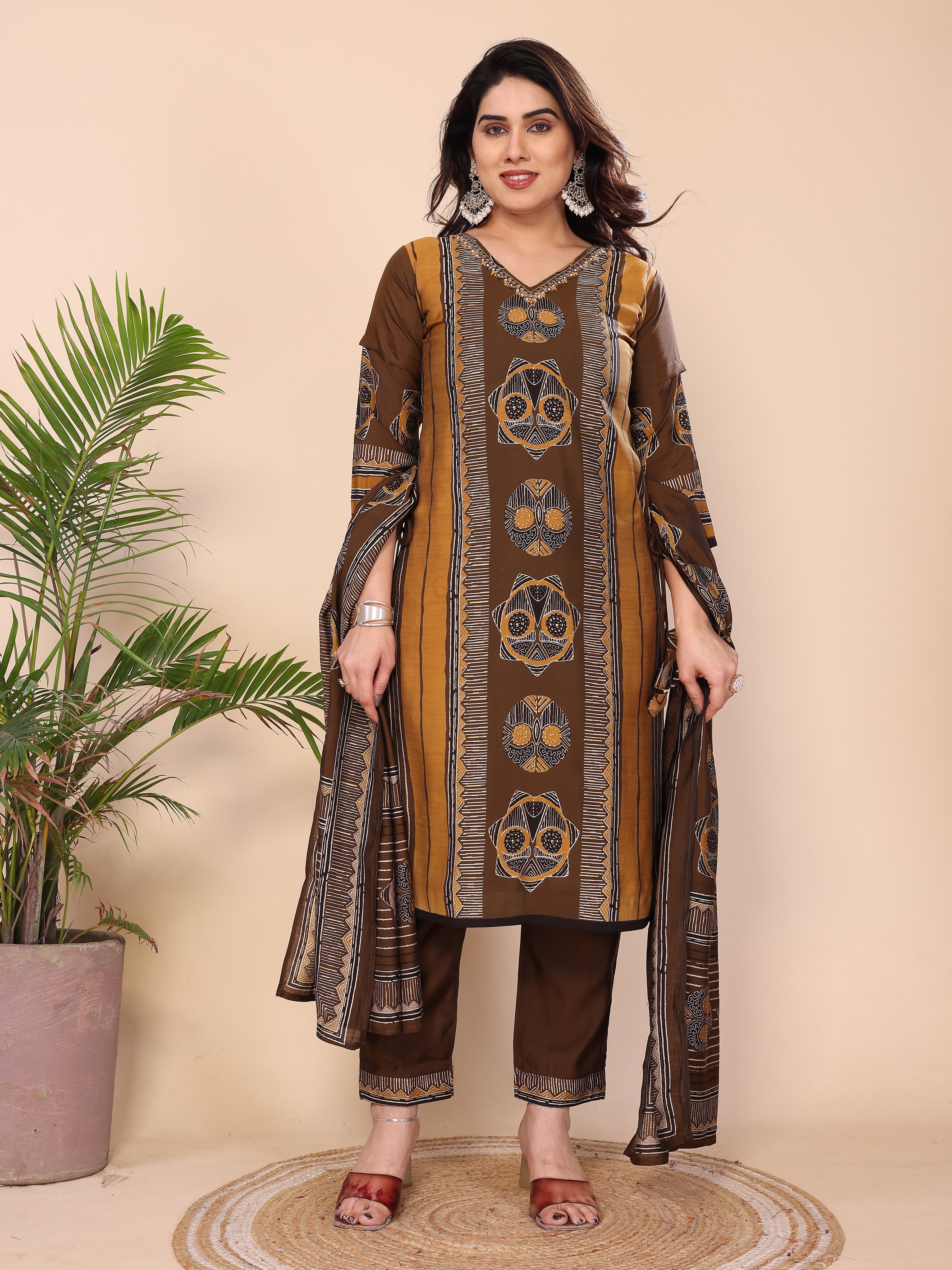 Kurta Pant Set With Dupatta
